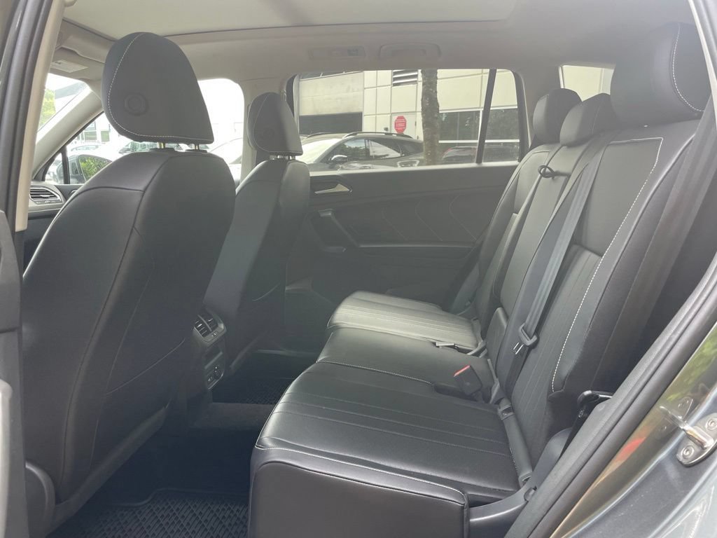 Used 2024 Volkswagen Tiguan SE AWD/4WD image 44
