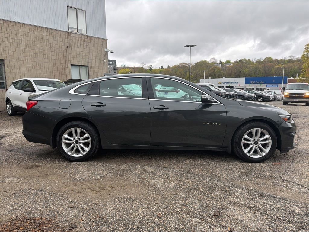 Used 2018 Chevrolet Malibu LT FWD image 7