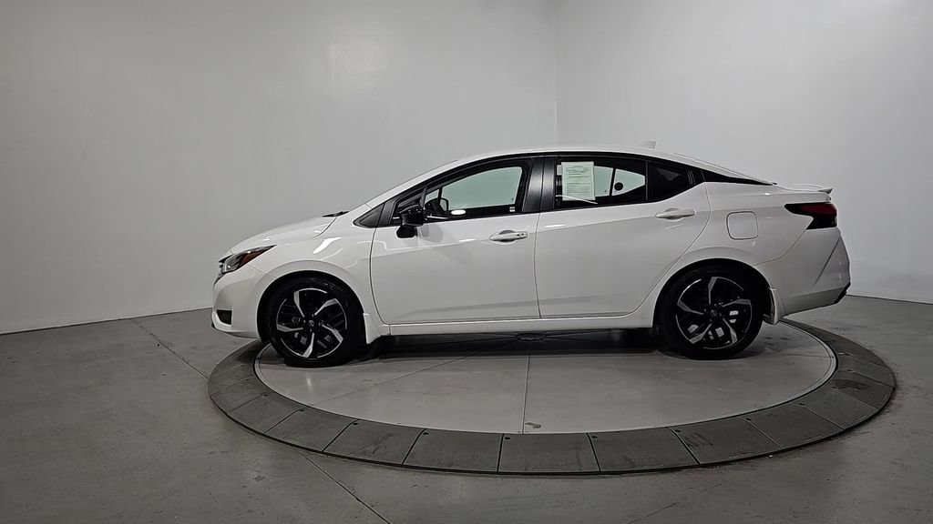 Used 2024 Nissan Versa SR w/ Trunk Package image 2