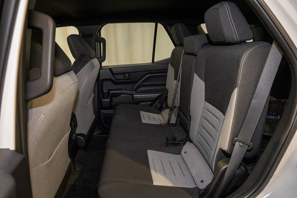 Used 2025 Toyota 4Runner TRD Off-Road image 8