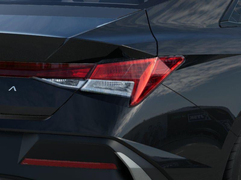 New 2025 Hyundai Elantra SEL FWD image 10