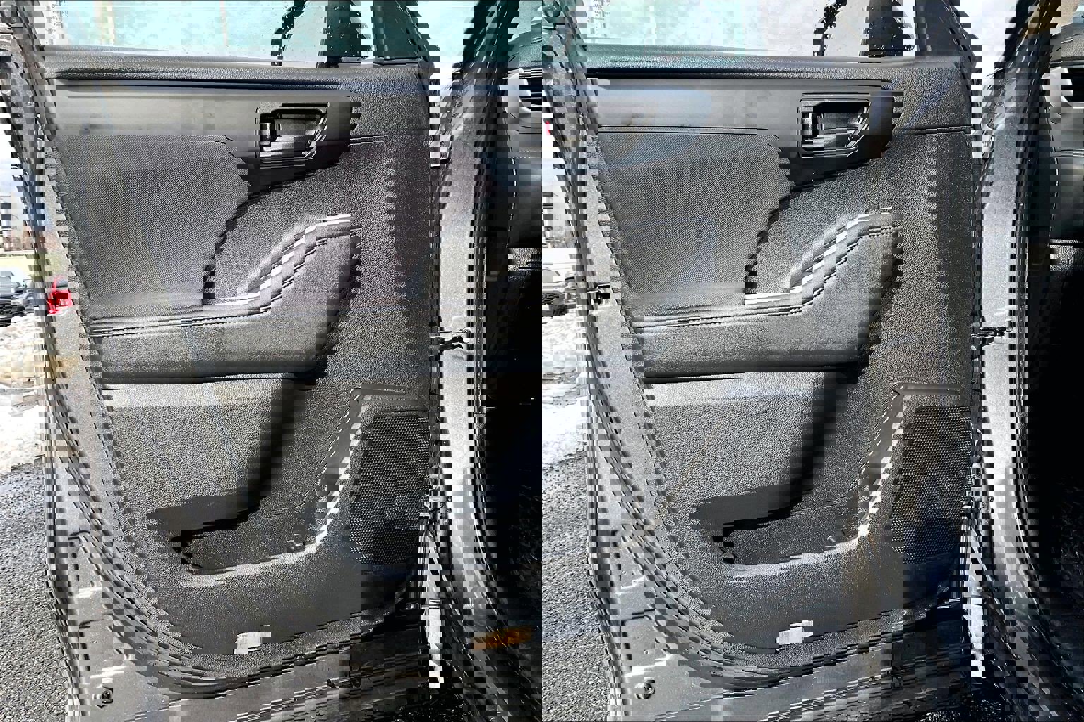 Used 2024 Toyota Highlander LE image 21