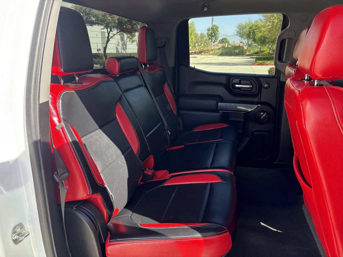 Used 2020 Chevrolet Silverado 1500 Custom w/ Custom Value Package RWD image 14