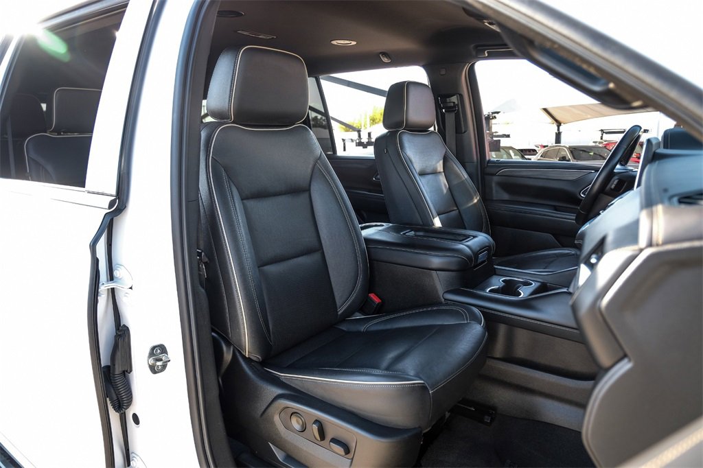 Used 2021 GMC Yukon XL SLT image 36