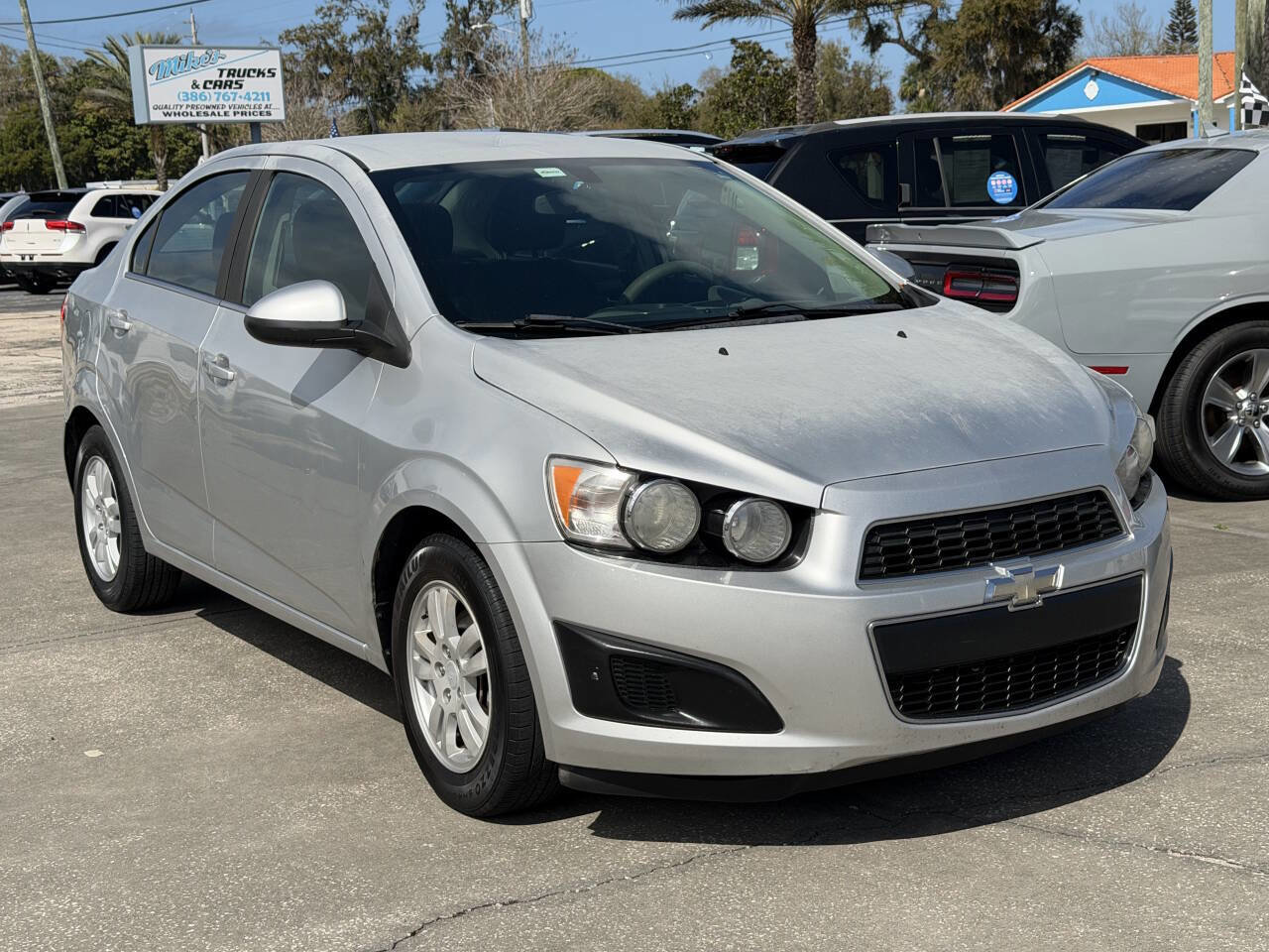 Used 2014 Chevrolet Sonic LT image 2