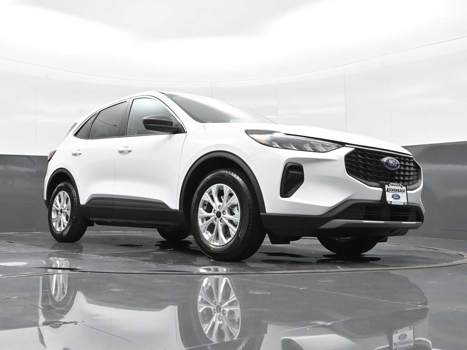 New 2024 Ford Escape Active w/ Cold Weather Package image 18