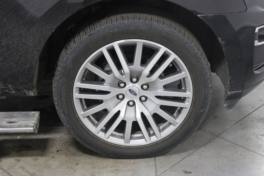 Used 2022 Ford Expedition Platinum image 13