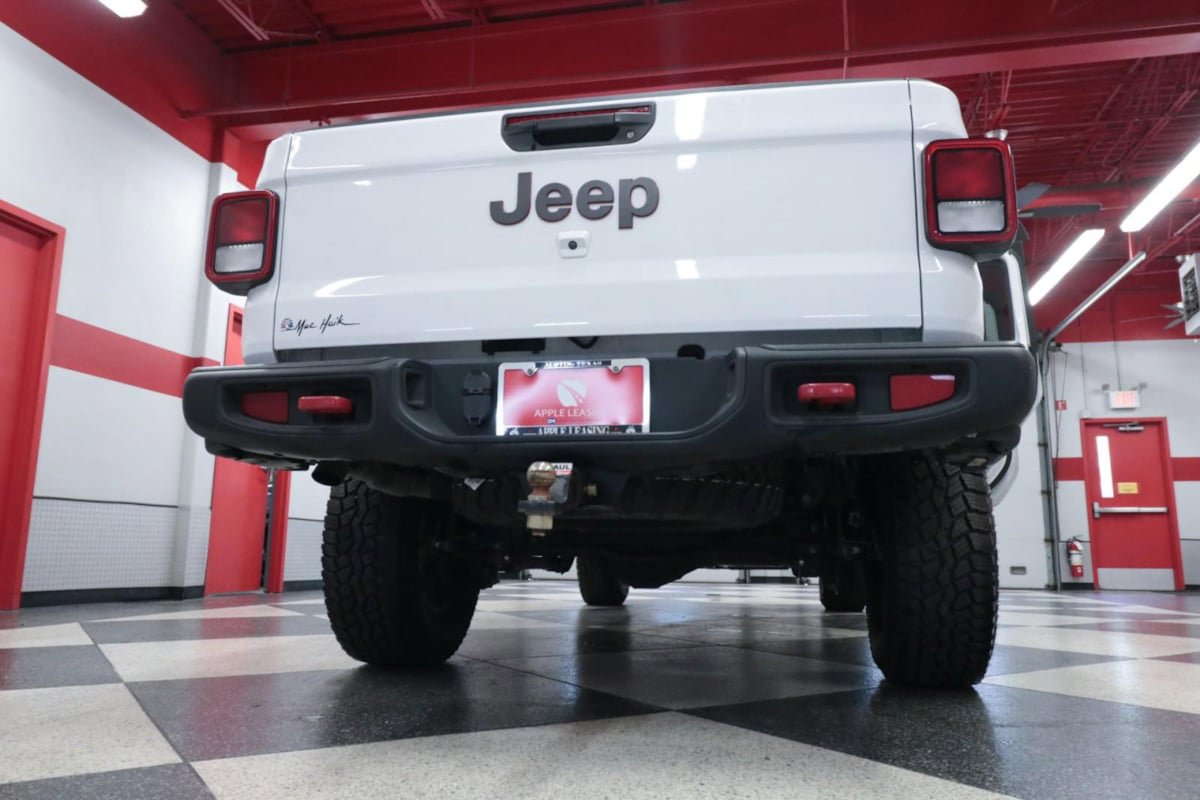 Used 2022 Jeep Gladiator Rubicon w/ Cold Weather Group AWD/4WD image 26