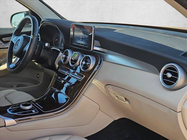 Used 2017 Mercedes-Benz GLC 300 4MATIC Coupe image 18