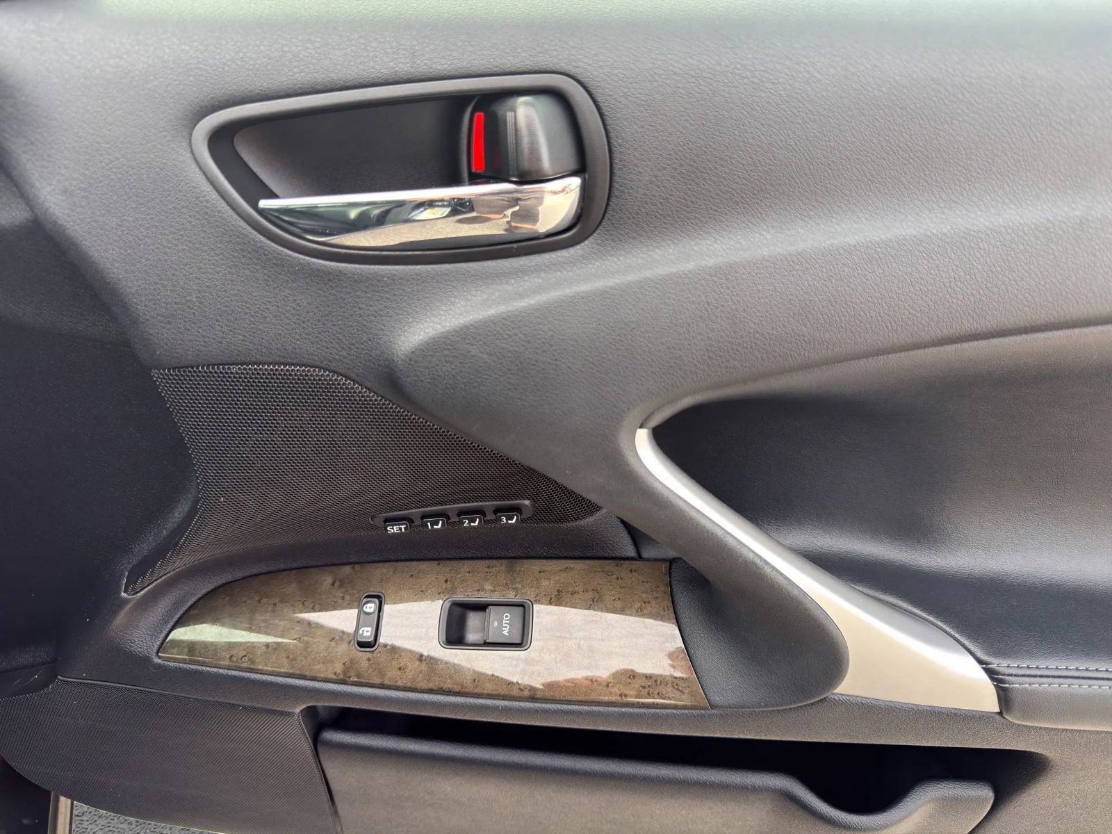 Used 2010 Lexus IS 250 AWD image 30