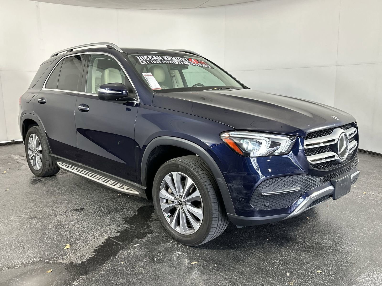 Used 2021 Mercedes-Benz GLE 350 w/ Premium Package image 3