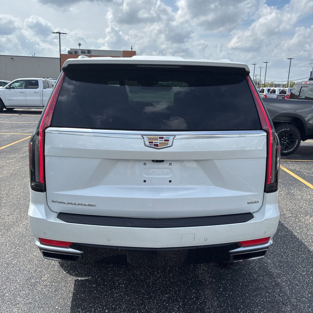 Used 2023 Cadillac Escalade Premium Luxury AWD/4WD image 6
