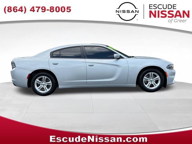 Used 2022 Dodge Charger SXT RWD image 2