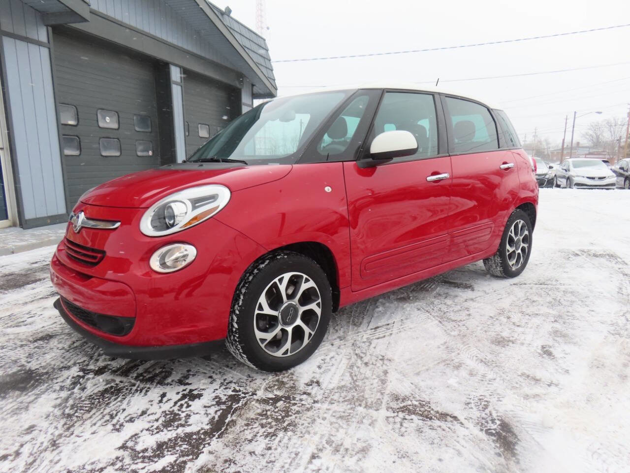 Used 2014 FIAT 500L Easy w/ Popular Equipment Group image 4