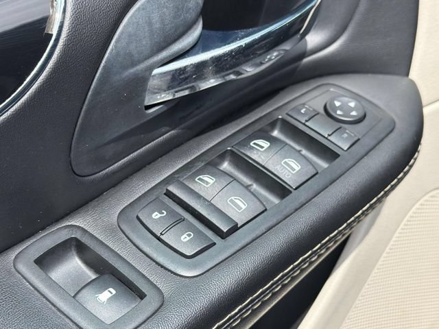 Used 2015 Dodge Grand Caravan SXT FWD image 26