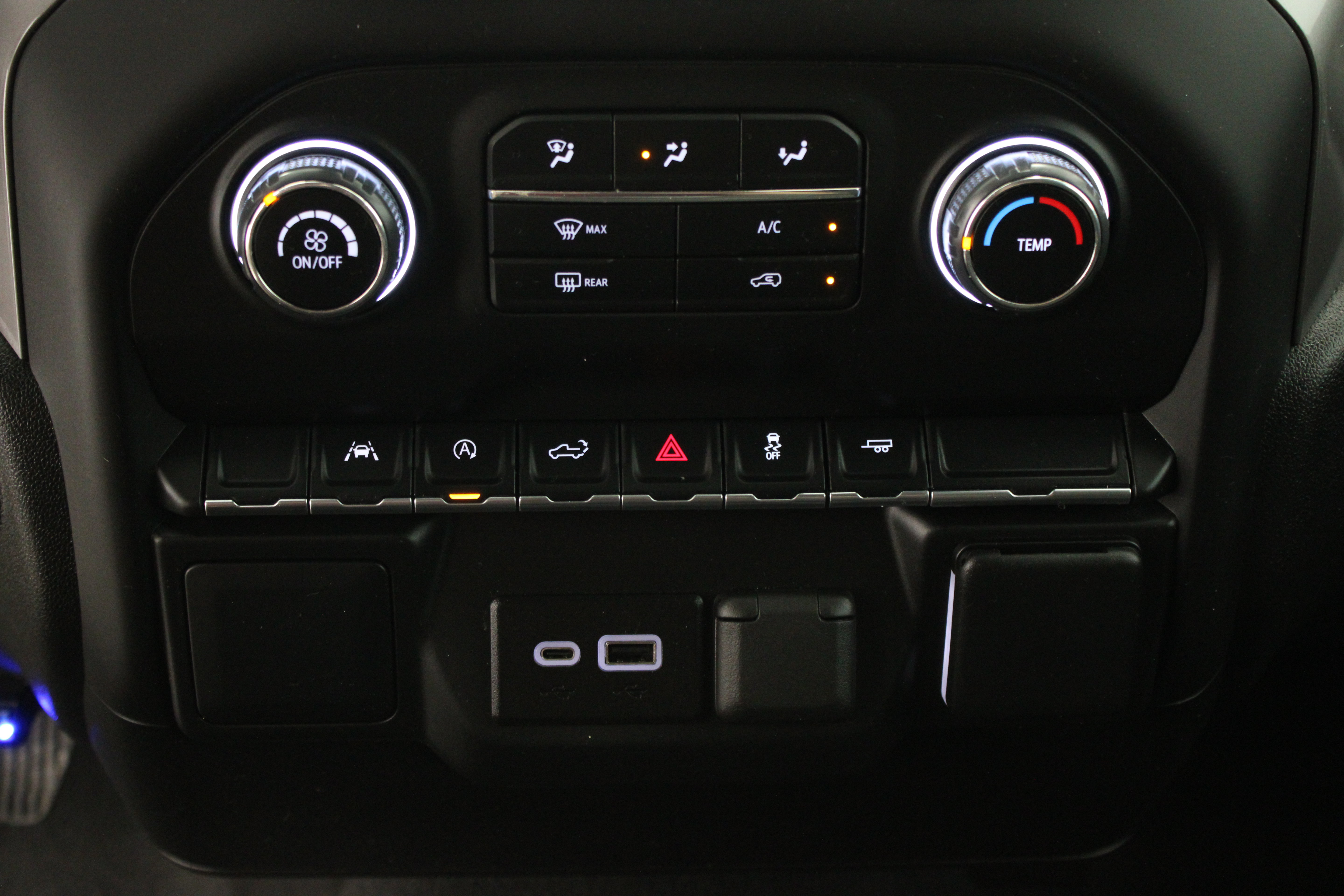 Used 2024 Chevrolet Silverado 1500 Custom RWD image 21