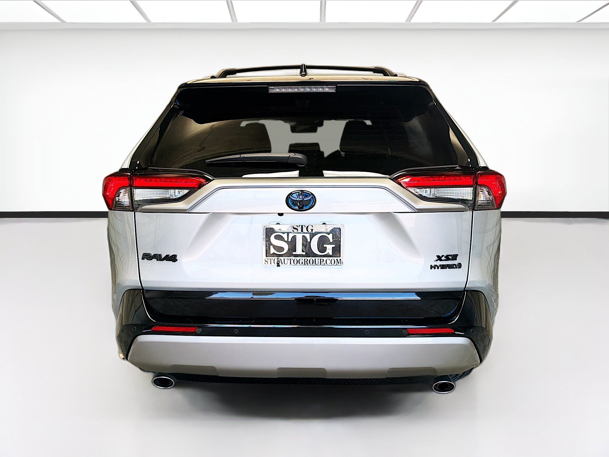 Used 2024 Toyota RAV4 XSE w/ Advanced Technology Package AWD/4WD image 5