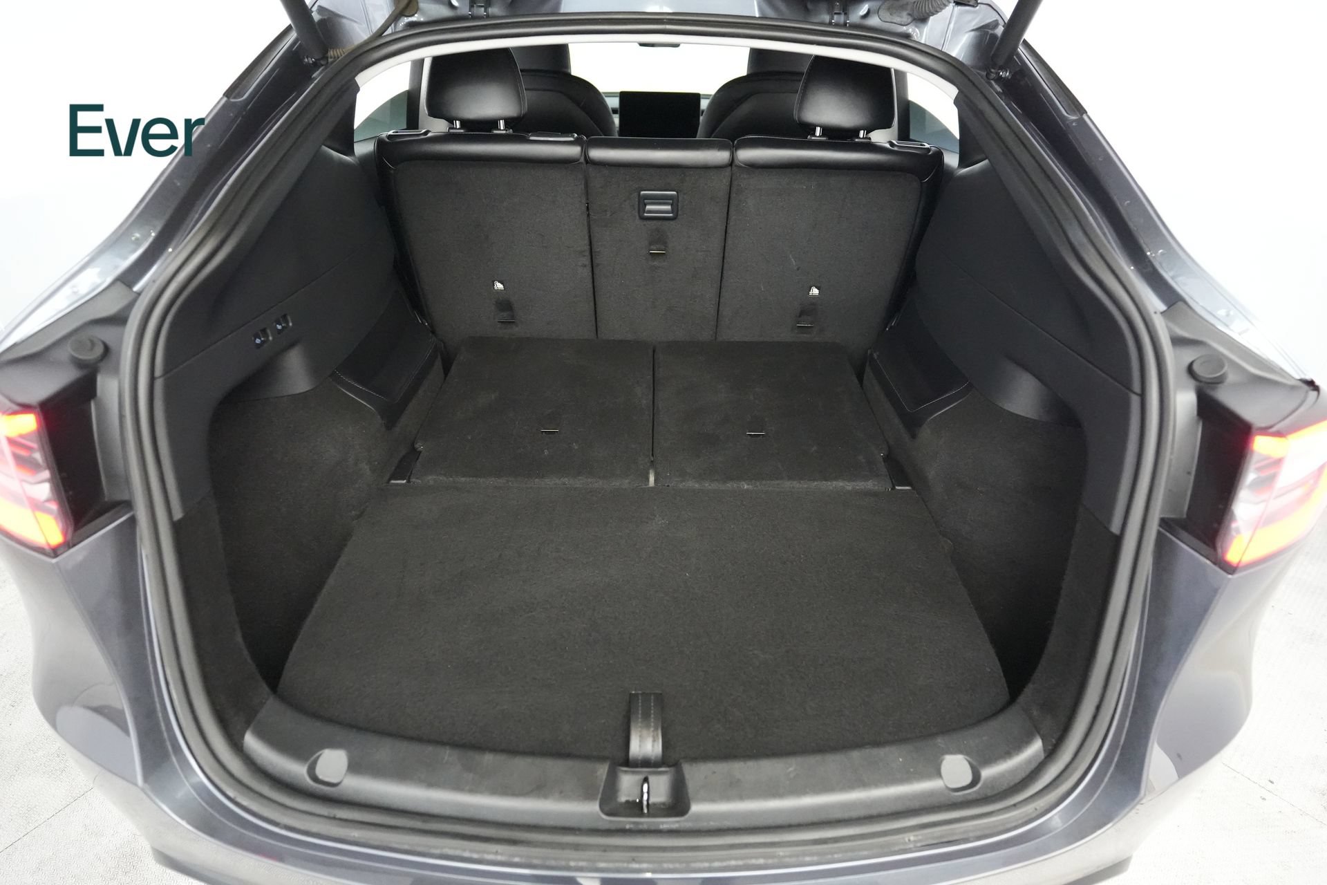 Used 2023 Tesla Model Y Long Range AWD/4WD image 8