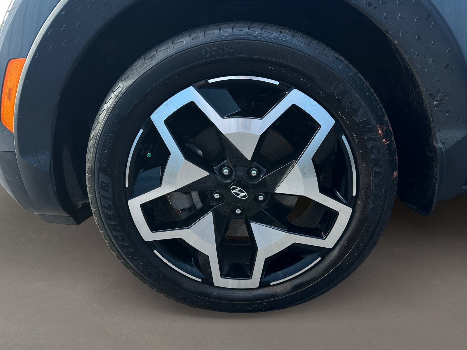 Used 2023 Hyundai Santa Cruz Limited AWD/4WD image 10