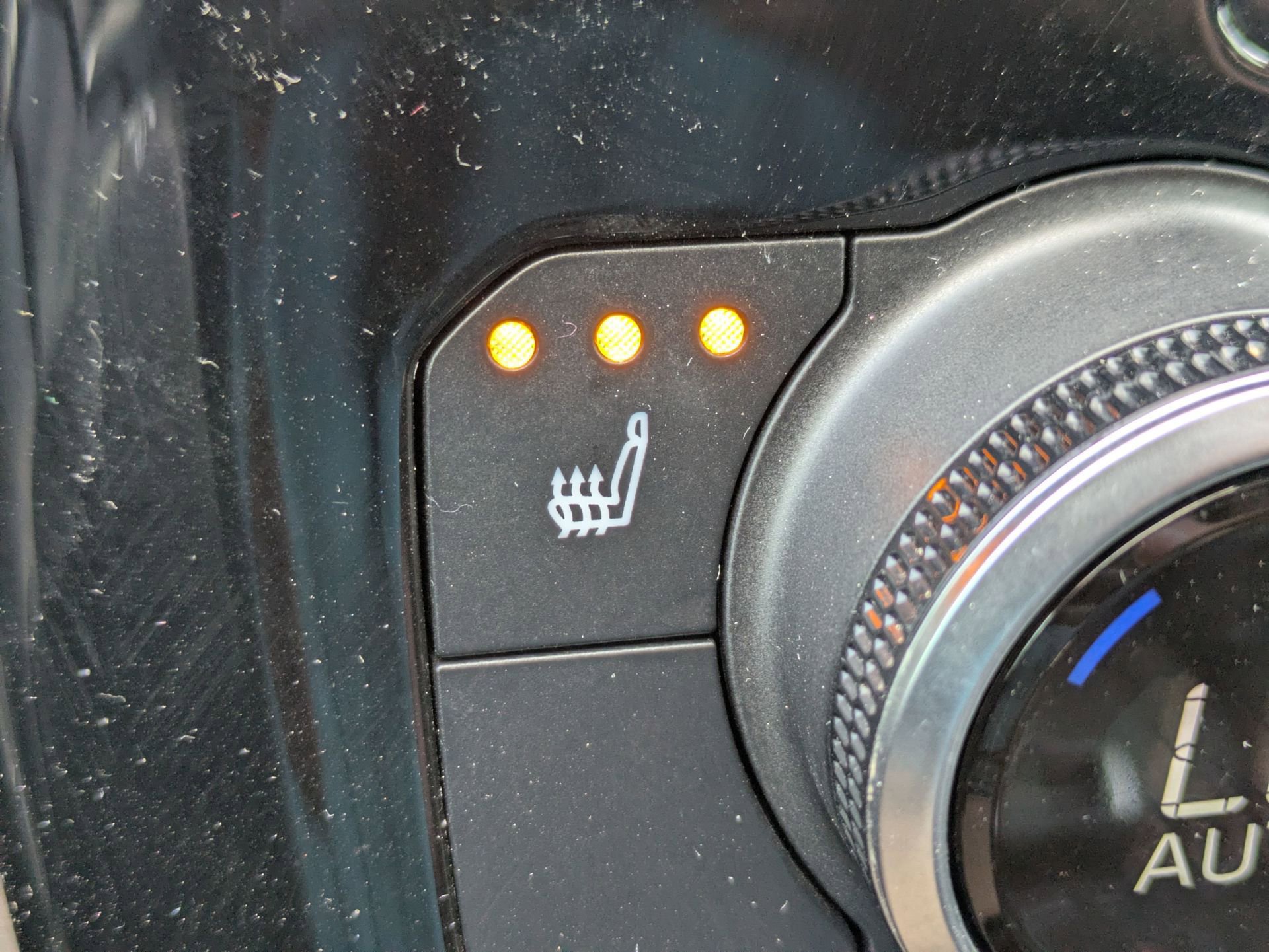 Used 2022 Toyota Highlander XLE image 28