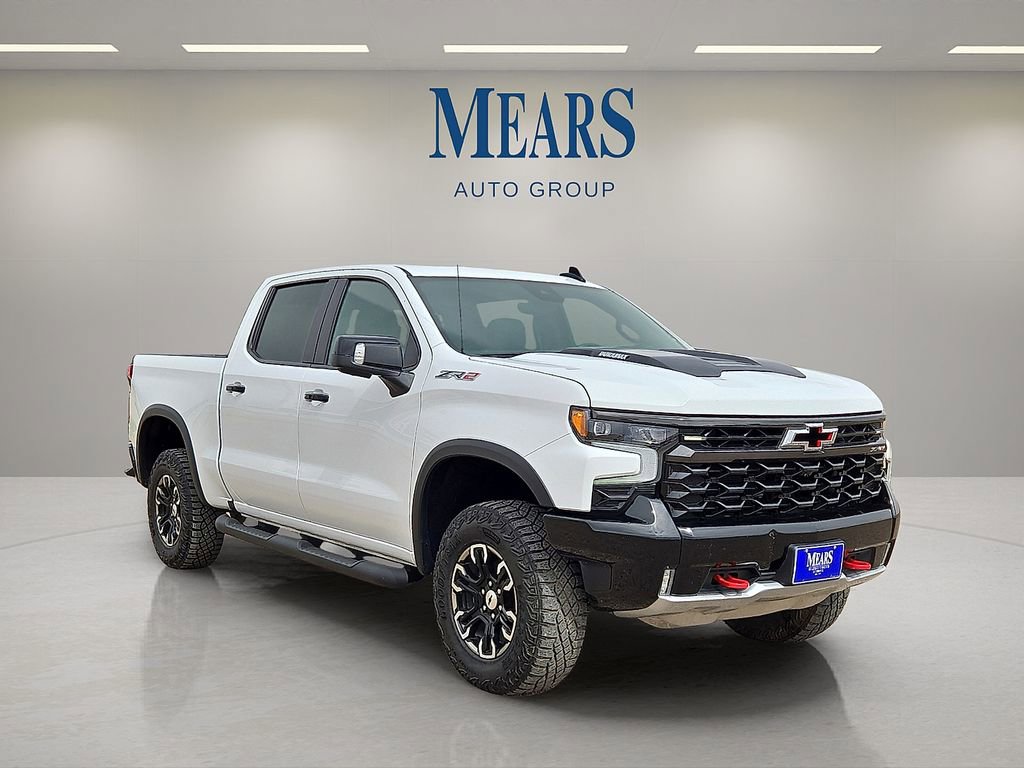Used 2024 Chevrolet Silverado 1500 ZR2 w/ Technology Package image 7
