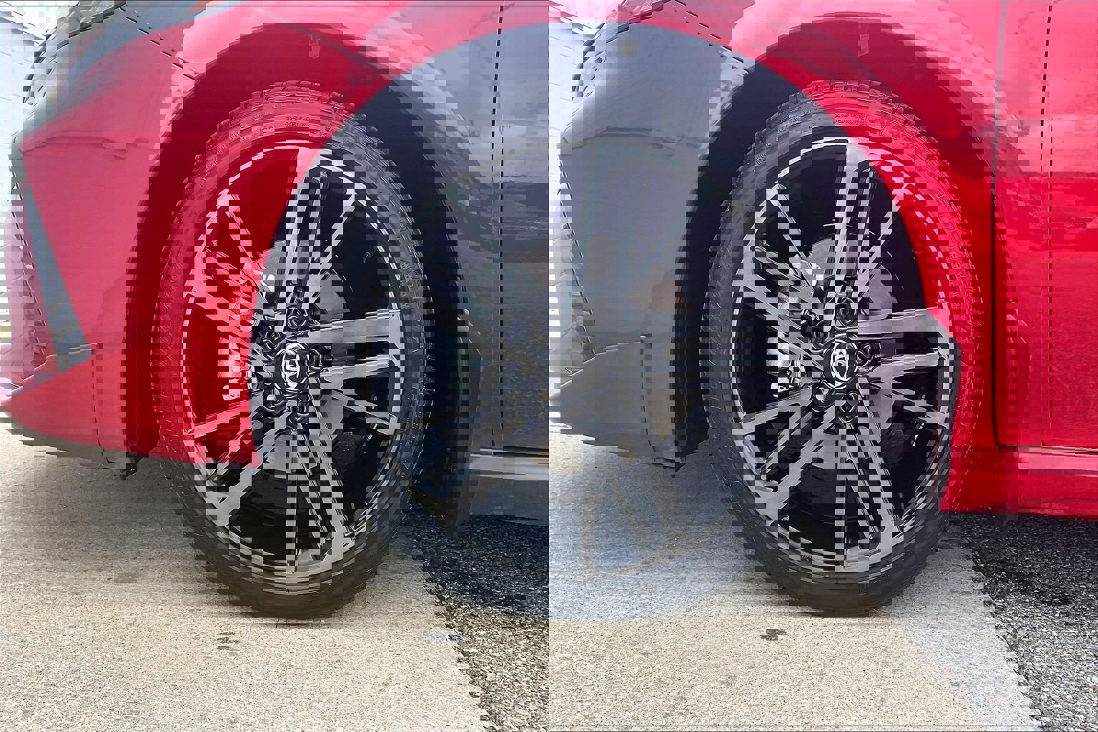 Used 2025 Toyota Camry XSE w/ Premium Plus Package image 11