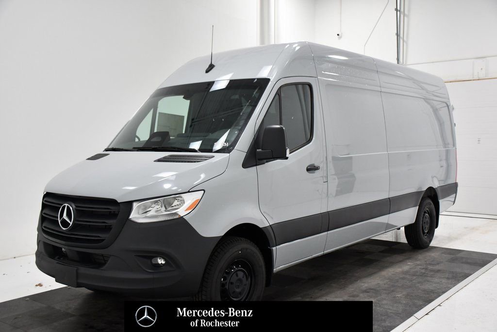 New 2025 Mercedes-Benz Sprinter 2500 image 1