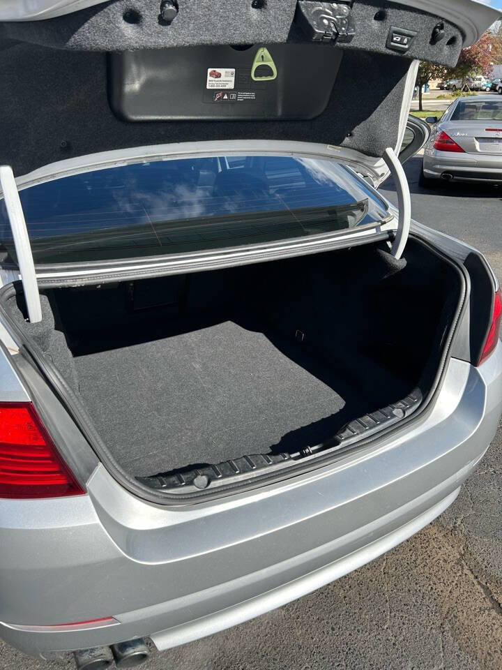 Used 2013 BMW 528i xDrive Sedan image 14