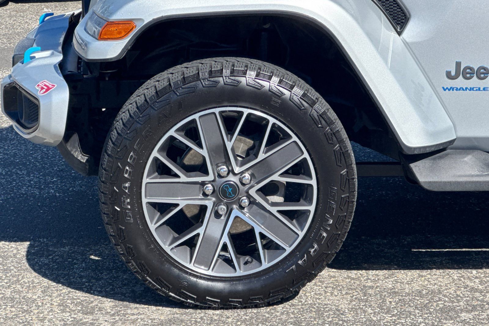 Used 2024 Jeep Wrangler High Altitude AWD/4WD image 30