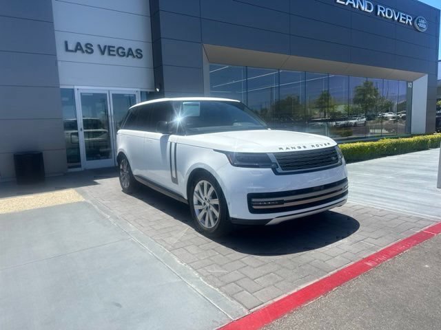 Certified 2024 Land Rover Range Rover SE AWD/4WD image 3