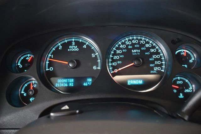 Used 2012 Chevrolet Suburban LT image 17