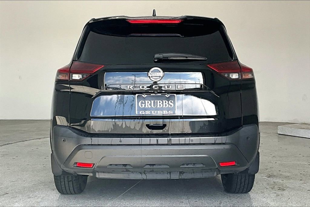 Used 2021 Nissan Rogue S image 6