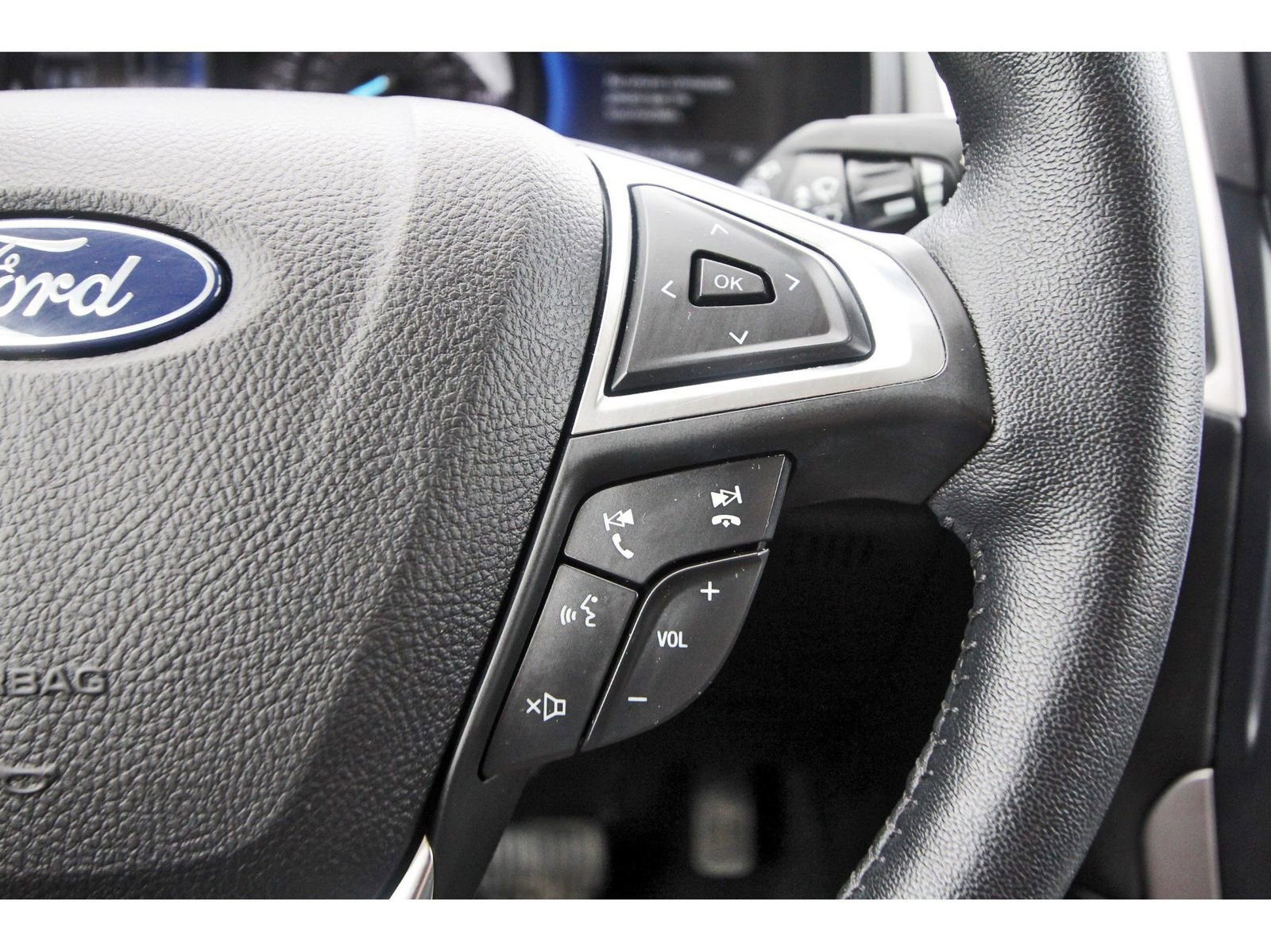 Used 2022 Ford Edge SEL w/ Convenience Package AWD/4WD image 19