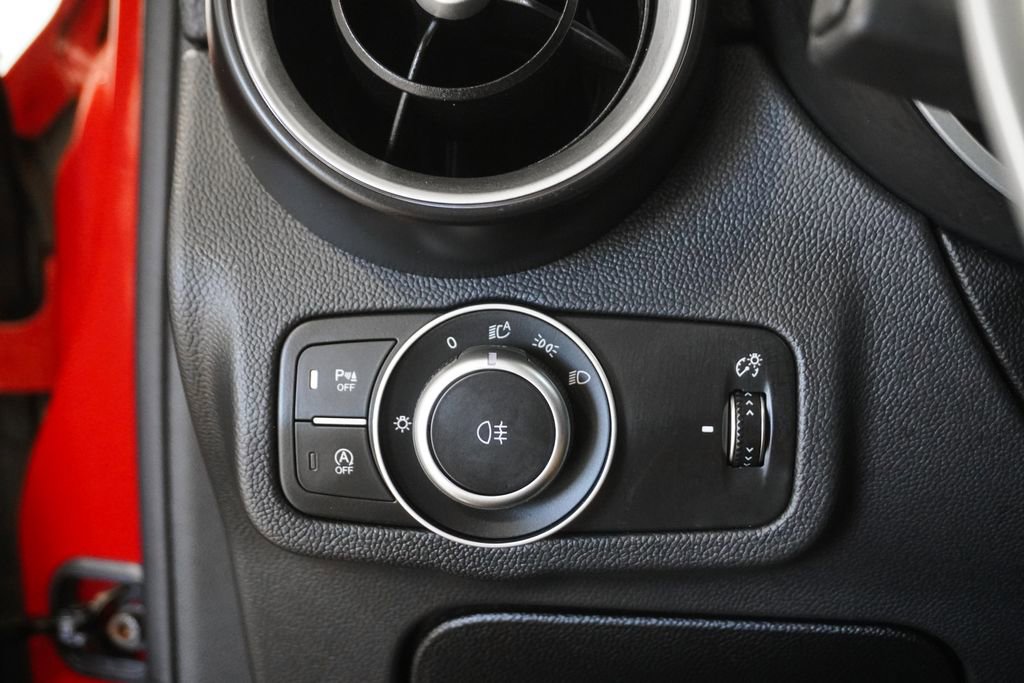Used 2024 Alfa Romeo Stelvio Sprint image 16