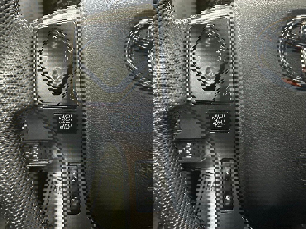 Used 2023 Toyota Tacoma Limited image 19