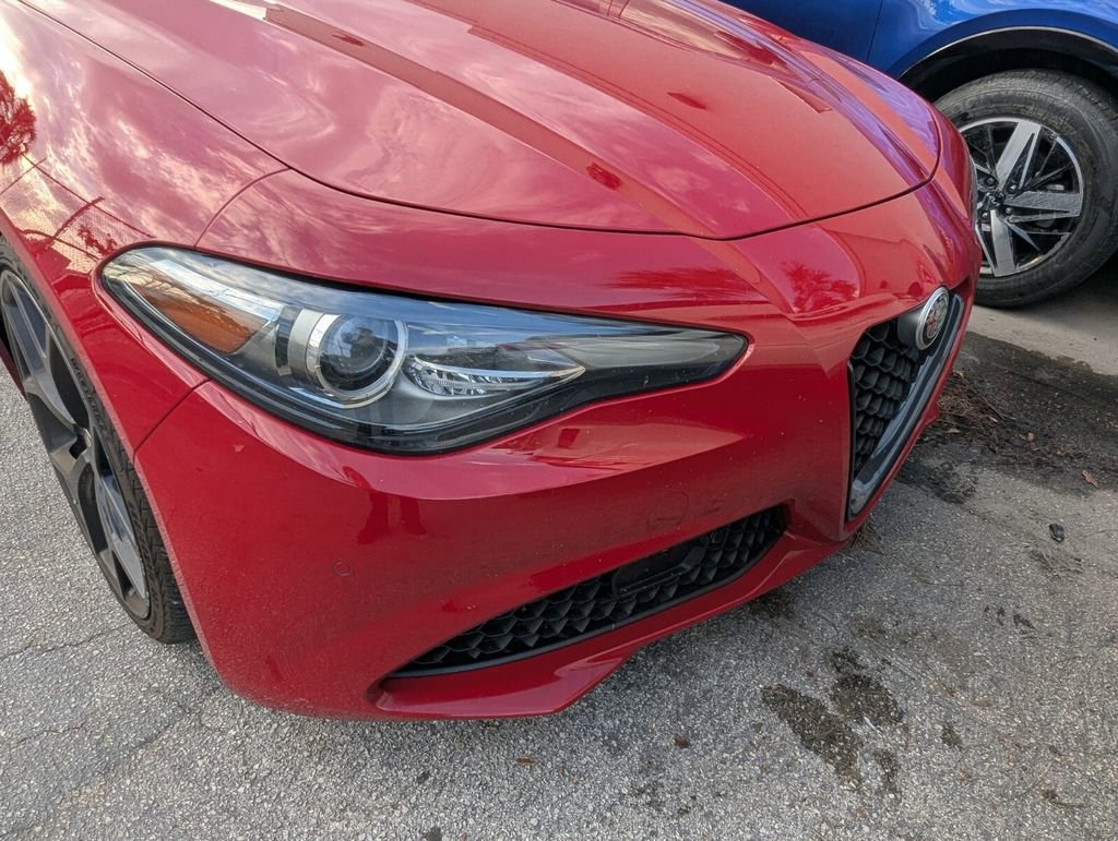 Used 2019 Alfa Romeo Giulia w/ Nero Edizione RWD image 5
