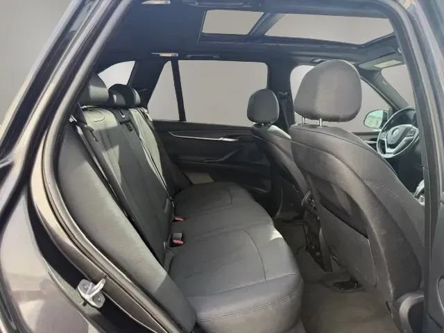 Used 2017 BMW X5 sDrive35i RWD image 12