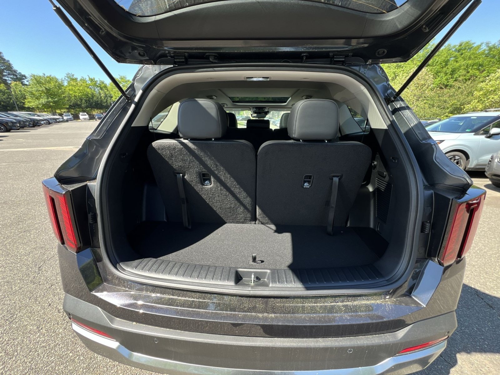New 2026 Kia Sorento S w/ S Panoramic Sunroof Package FWD image 41