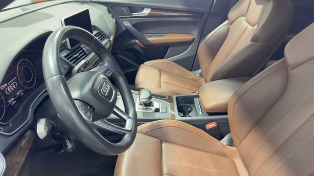 Used 2019 Audi Q5 2.0T Premium Plus w/ Premium Plus Package AWD/4WD image 22