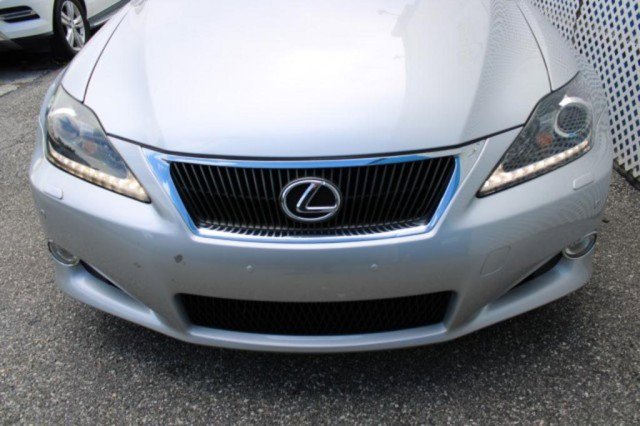 Used 2011 Lexus IS 250C image 10