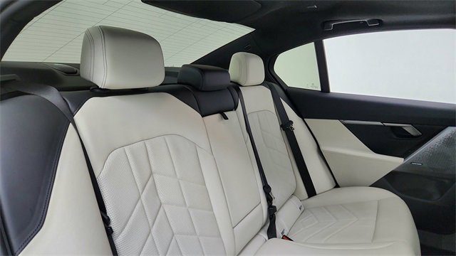 Used 2025 BMW 540i xDrive 540i xDrive image 25