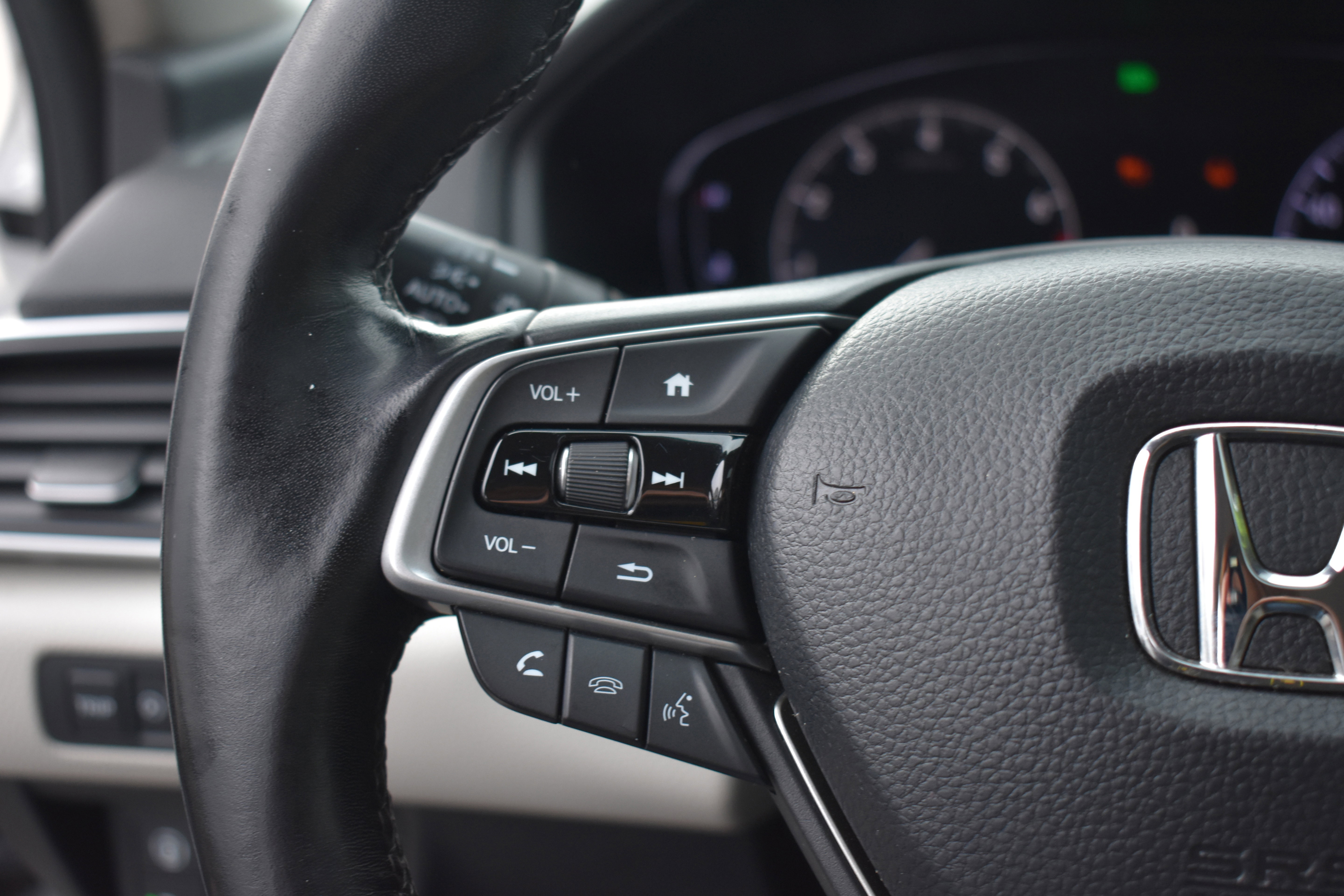 Certified 2021 Honda Accord EX-L image 15