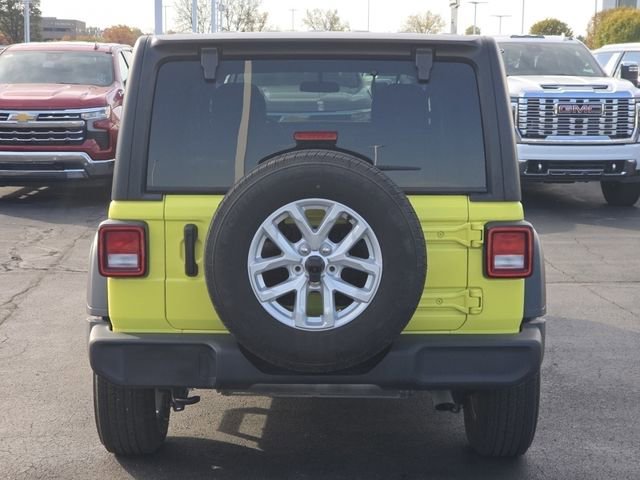 Used 2023 Jeep Wrangler Sport S image 18