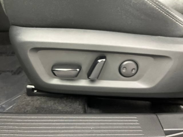 New 2026 Nissan Rogue SV w/ Cold Weather Package FWD image 32
