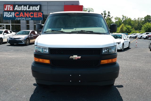 Used 2021 Chevrolet Express 2500 RWD image 2