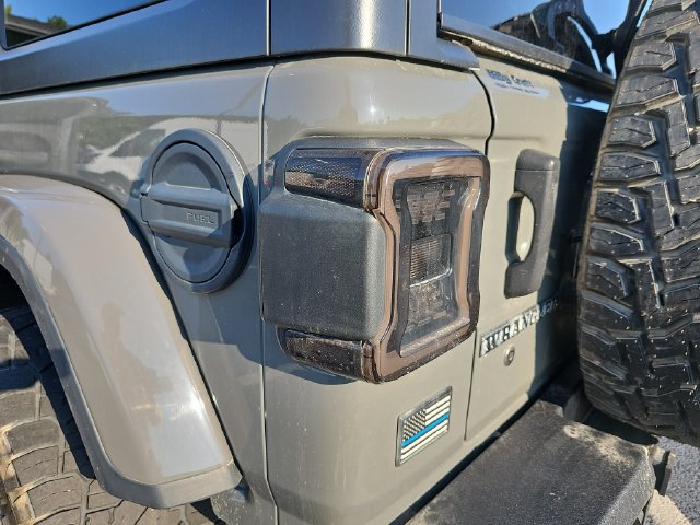 Used 2018 Jeep Wrangler Unlimited Sahara AWD/4WD image 36