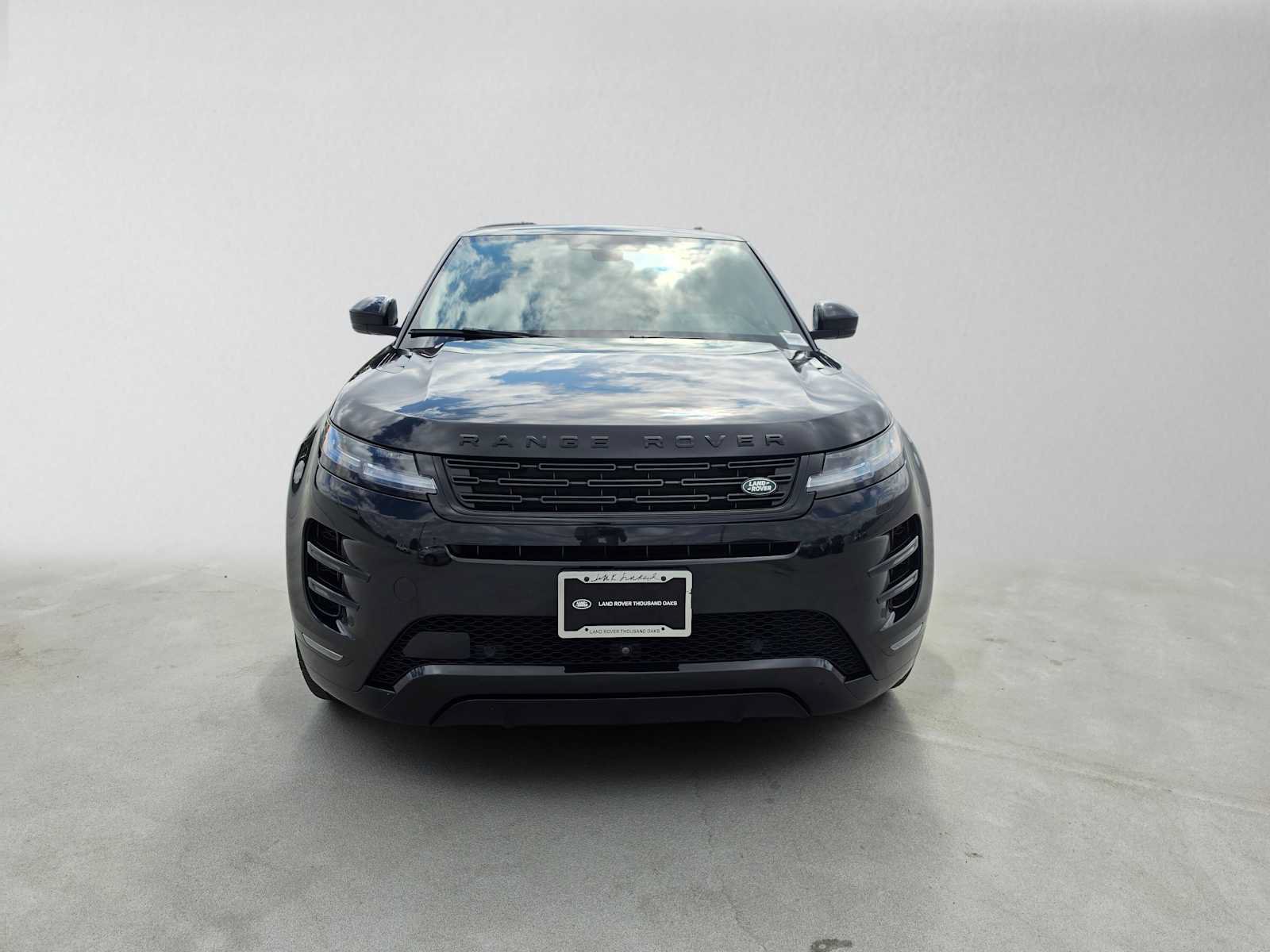 Used 2024 Land Rover Range Rover Evoque Dynamic SE AWD/4WD image 8