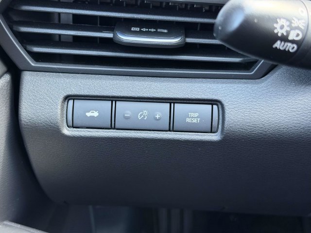 Used 2025 Nissan Altima 2.5 S FWD image 25