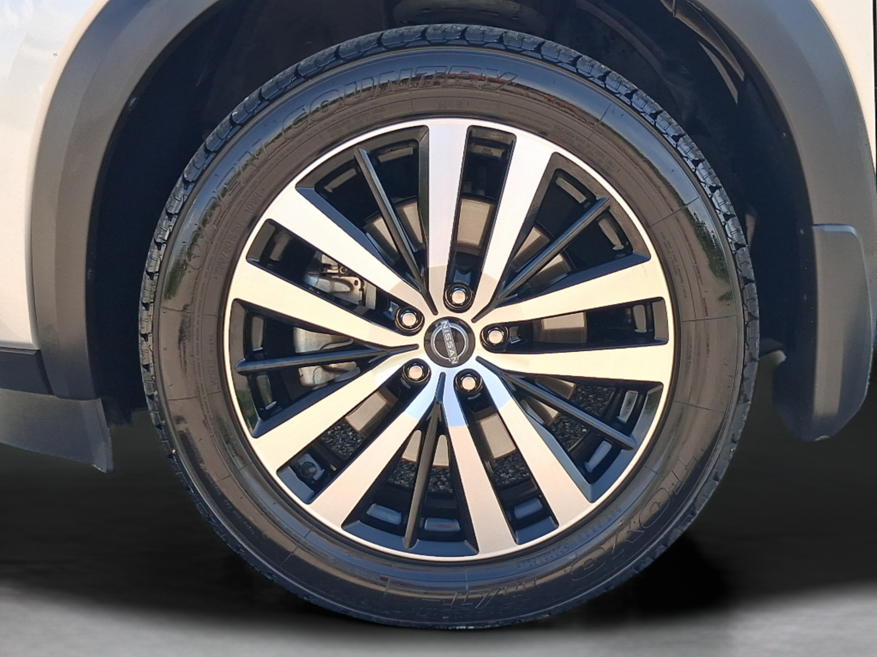 Used 2023 Nissan Pathfinder Platinum AWD/4WD image 33