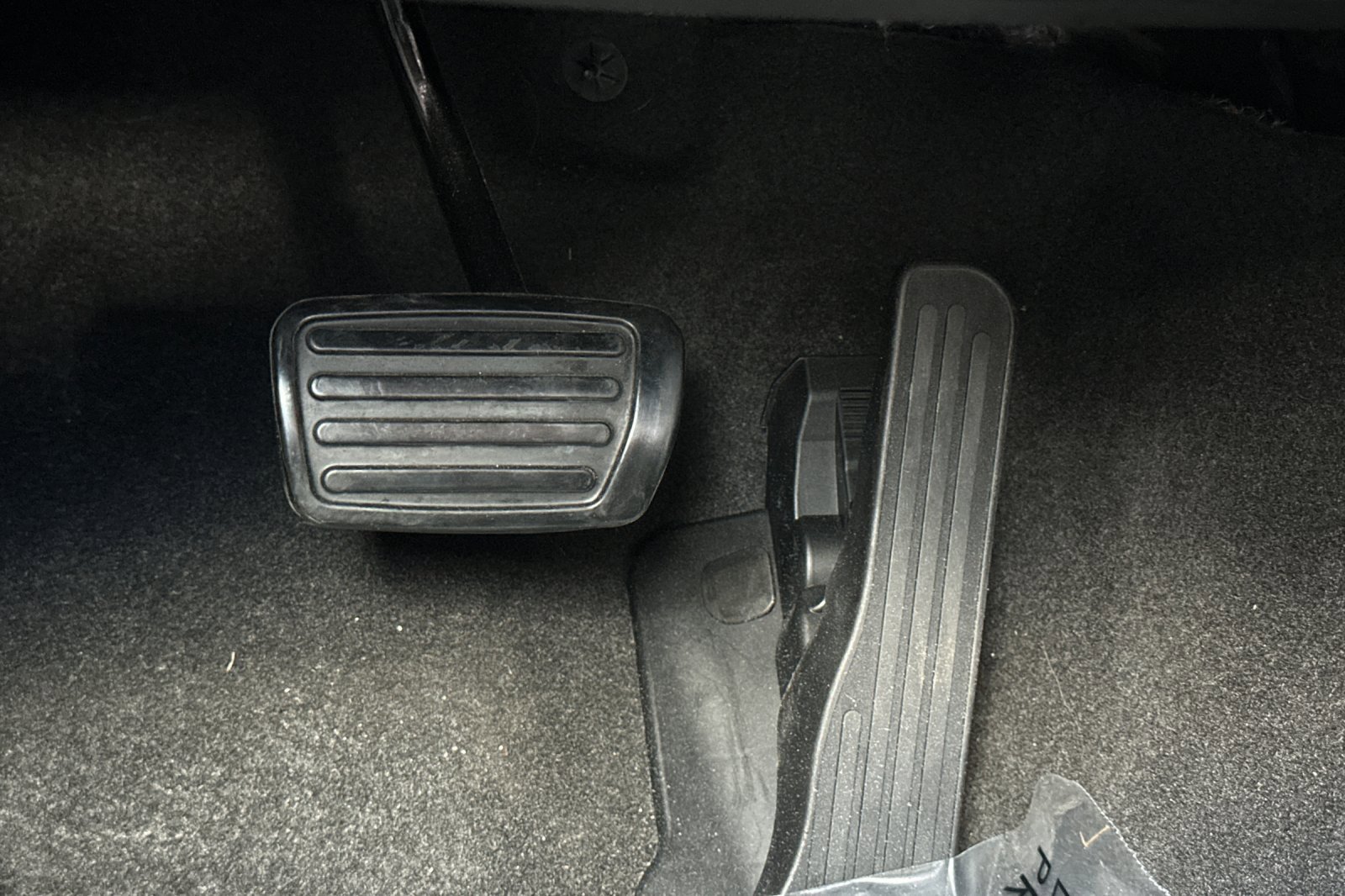 Used 2020 Chevrolet Camaro LT image 42